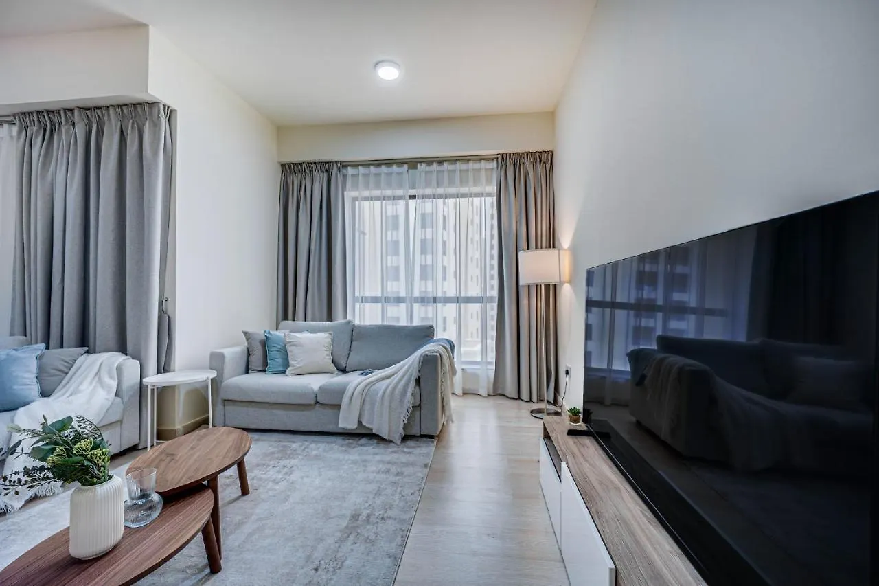 New Sea View Rimal 2Bd In Front Of The Beach Dubai